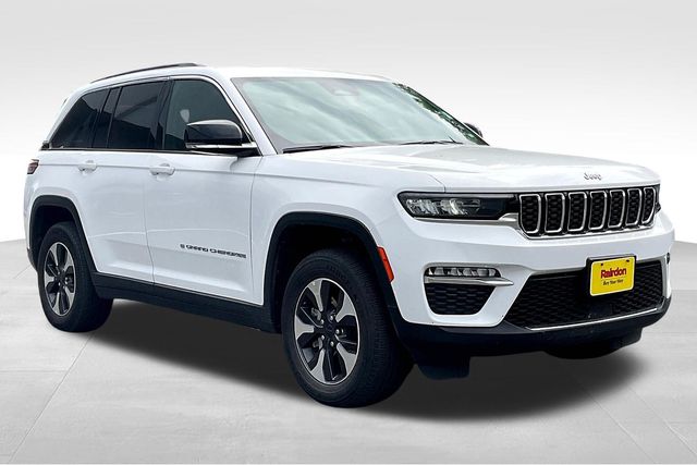2024 Jeep Grand Cherokee 4xe's photo