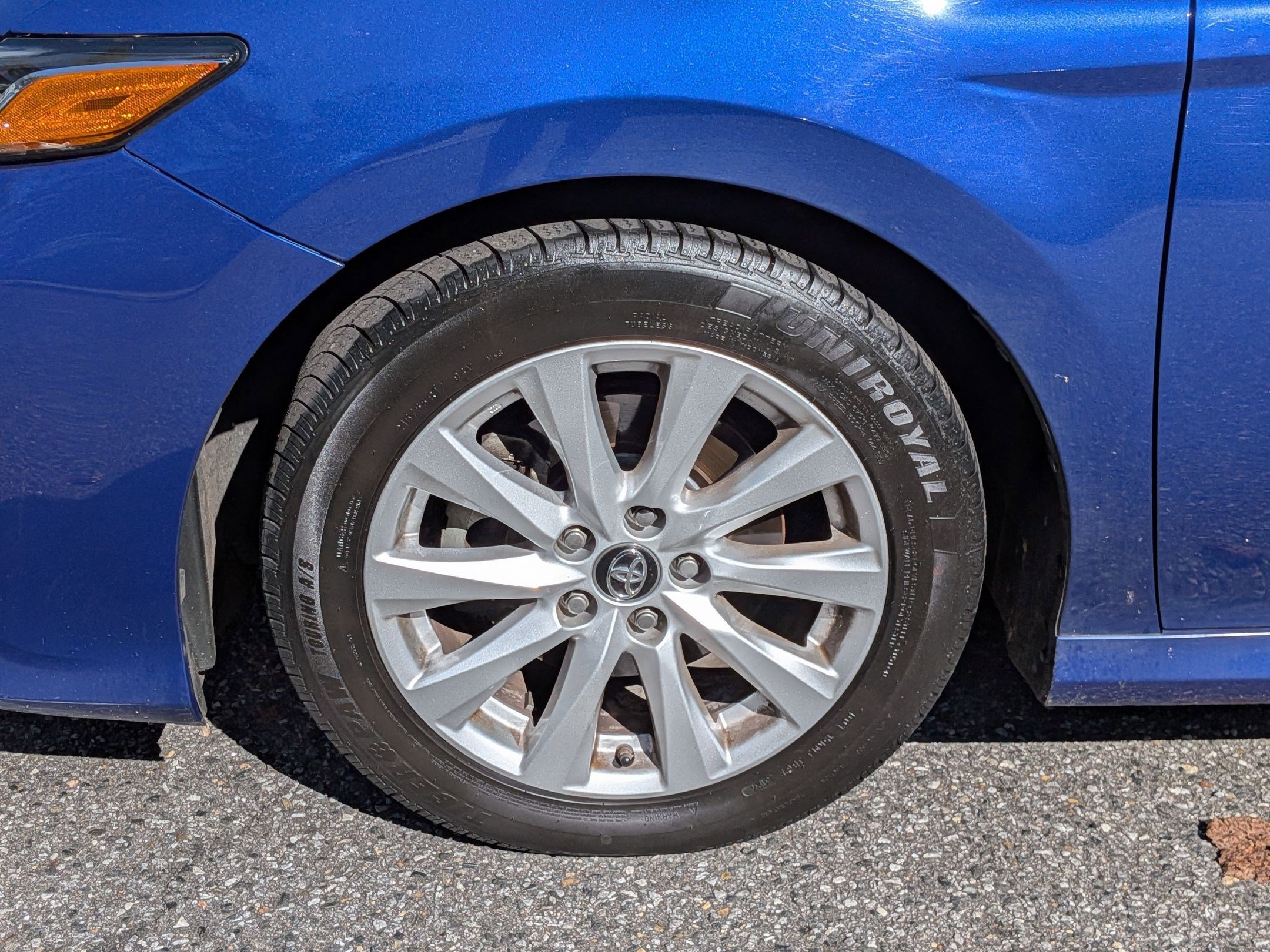 2018 Toyota Camry L photo 10