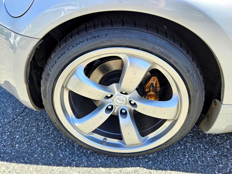 2006 Nissan 350Z Grand Touring photo 12