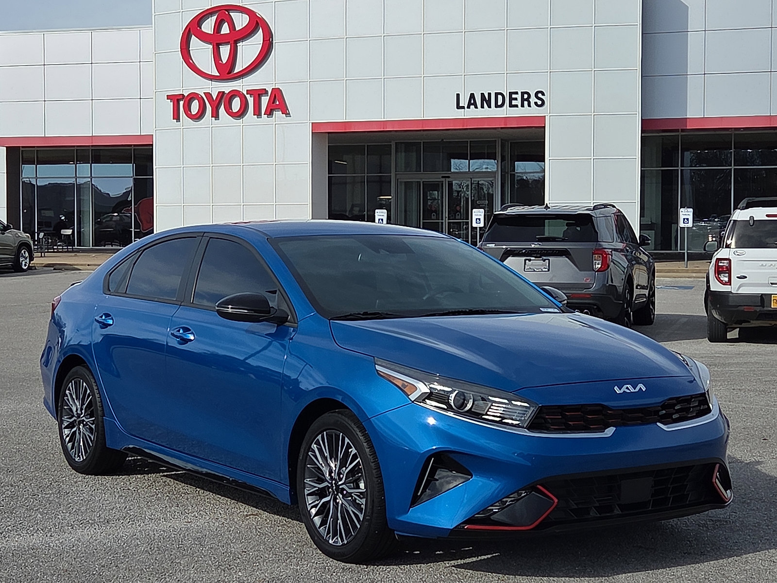 2023 Kia Forte GT-Line's photo
