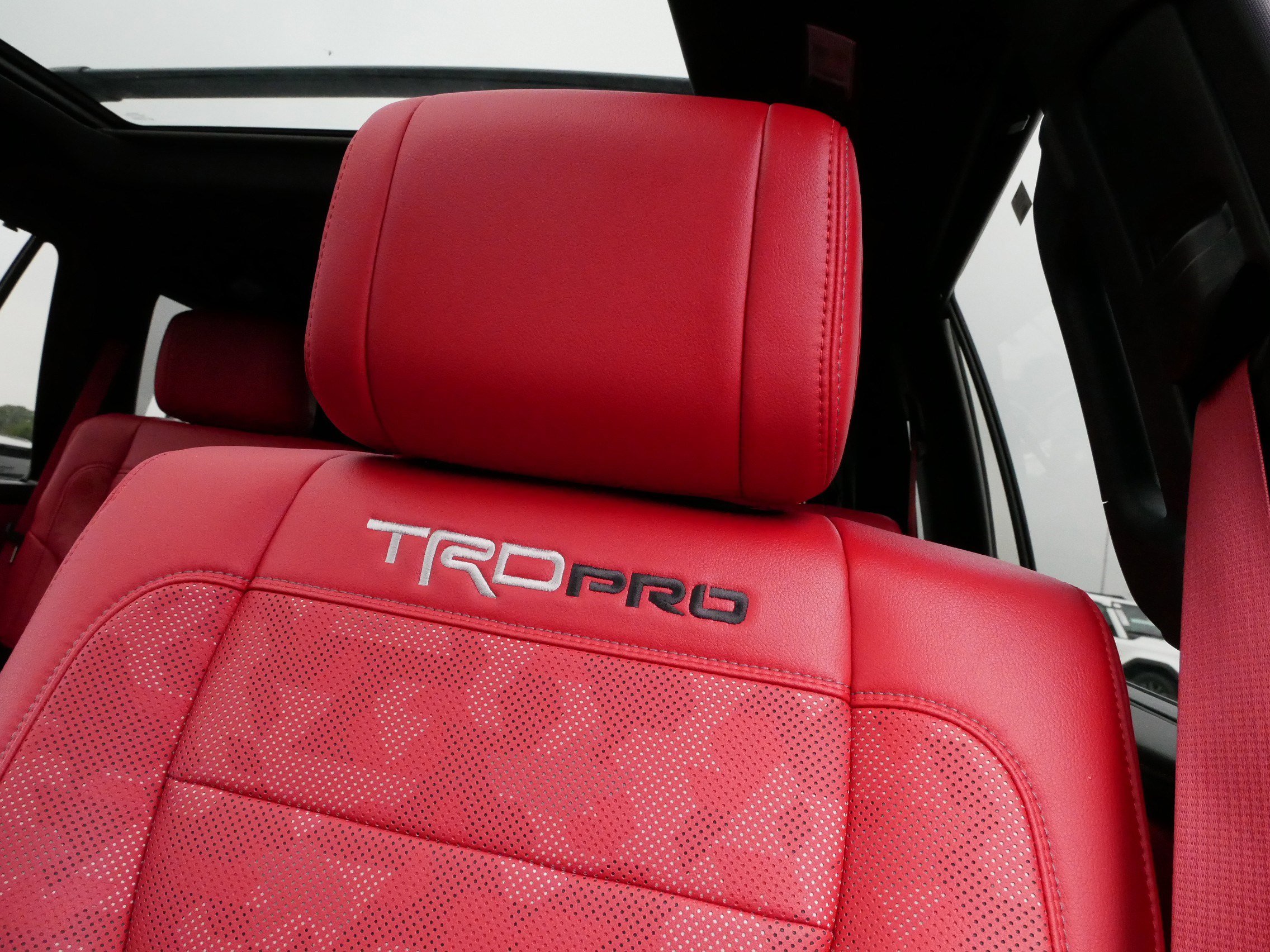 2024 Toyota Sequoia TRD Pro photo 31