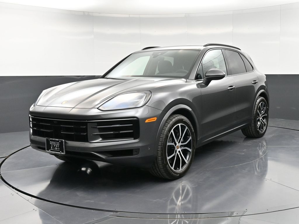 2025 Porsche Cayenne Standard's photo