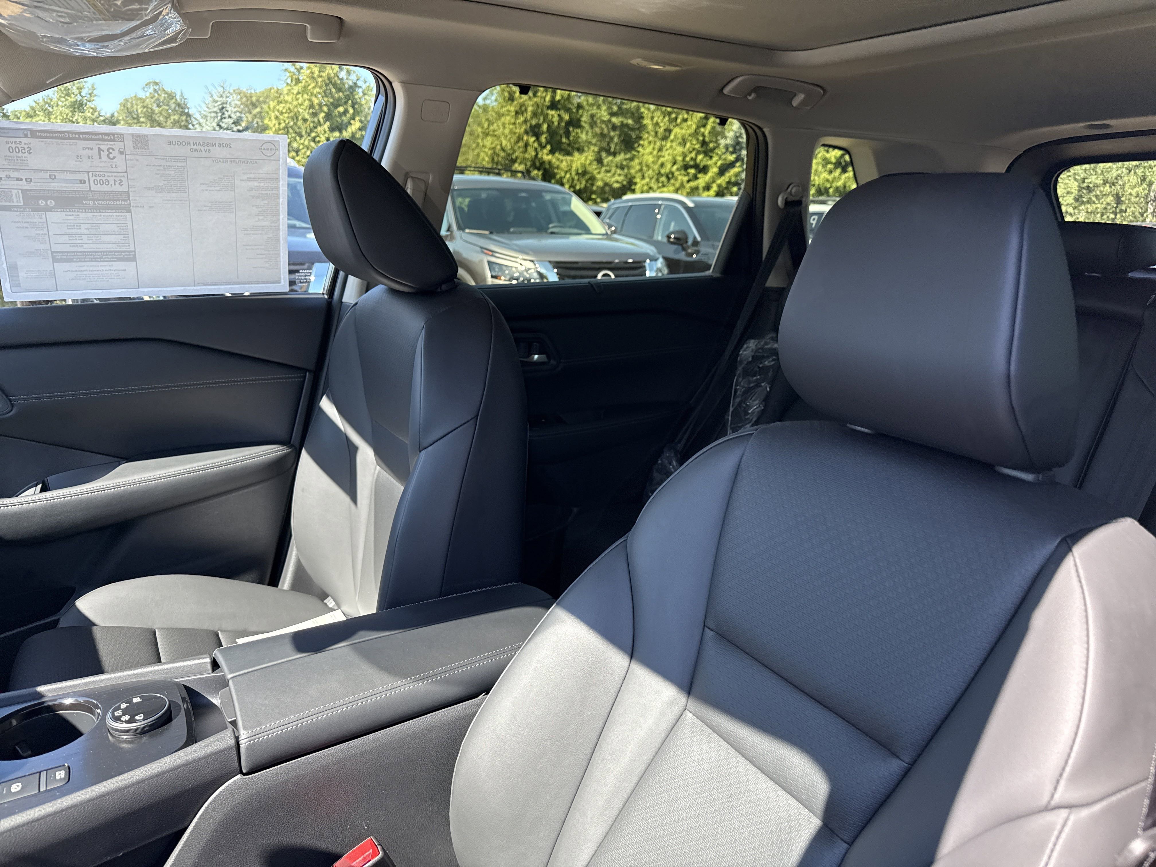 2026 Nissan Rogue SV photo 3