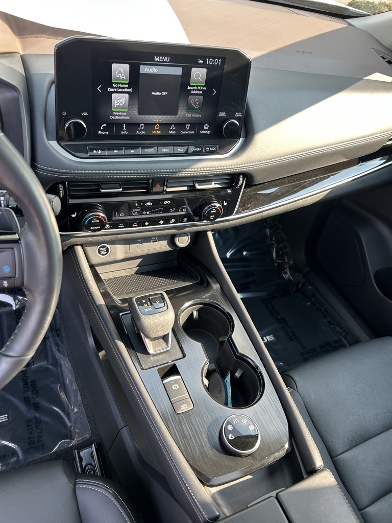 2022 Nissan Rogue SL photo 18