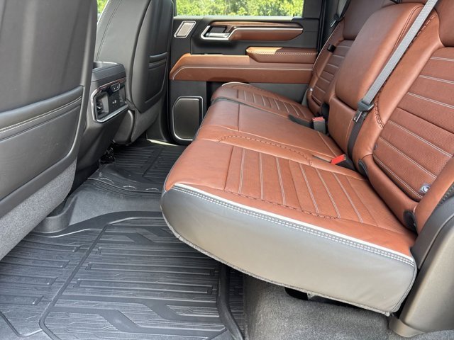 2025 Gmc Sierra 3500 HD Denali Ultimate photo 27