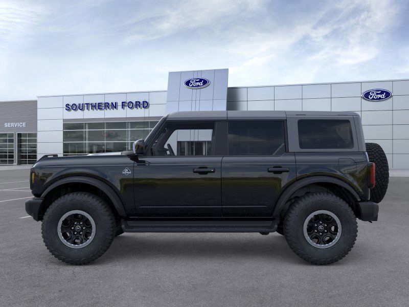 2025 Ford Bronco Outer Banks photo 2