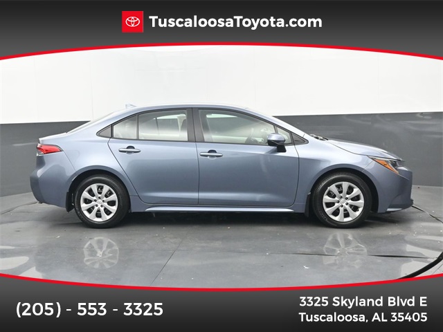 2025 Toyota Corolla LE's photo