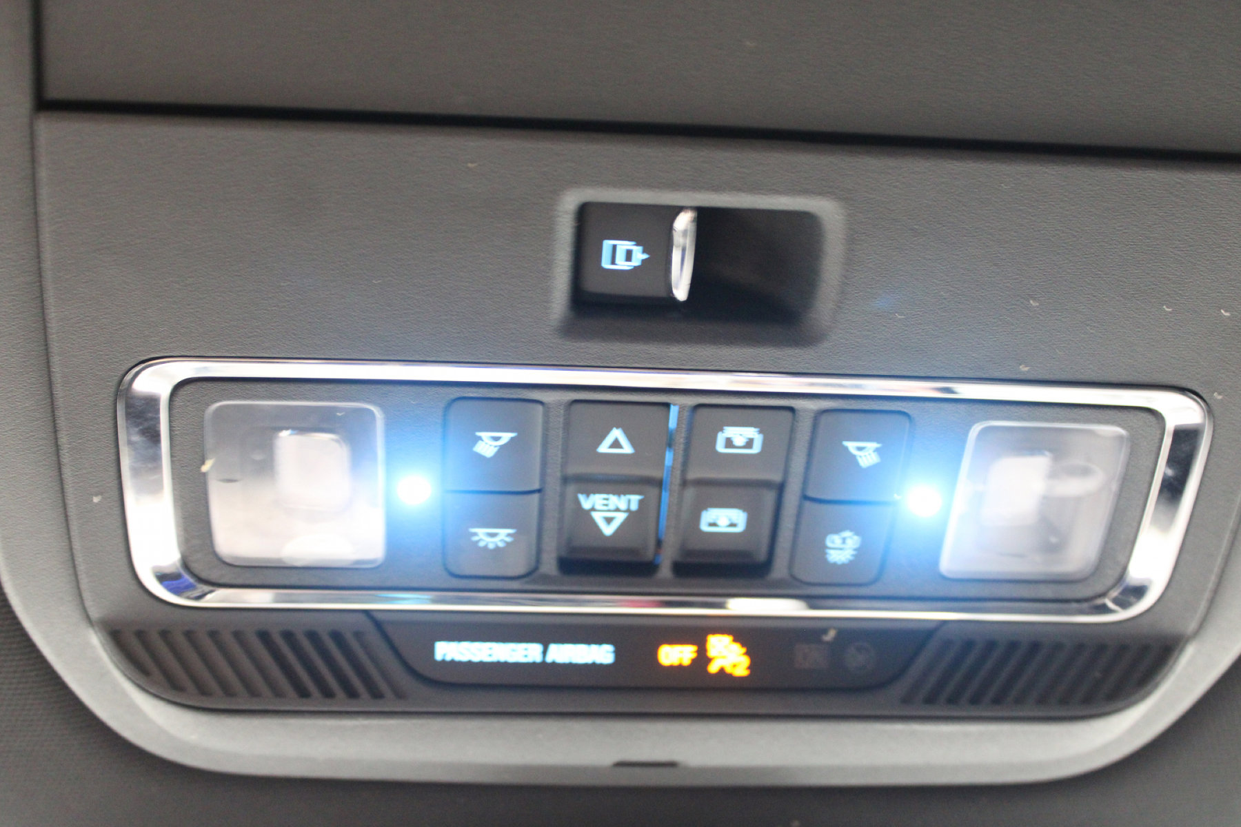2021 Ford F-150 Platinum photo 4