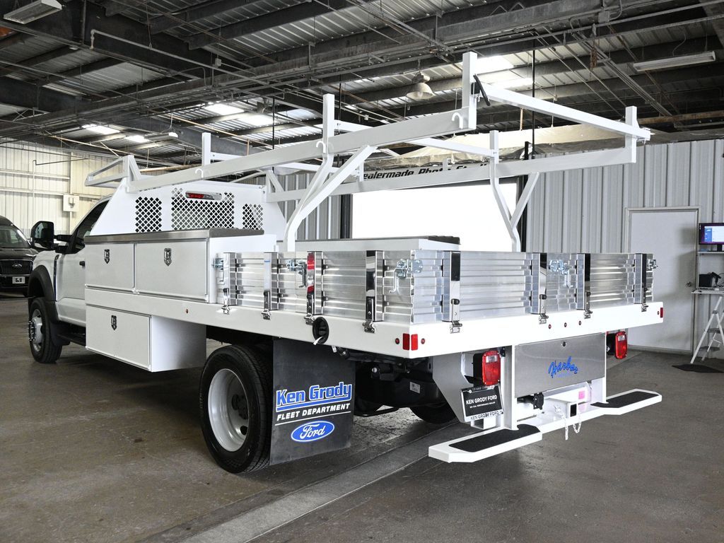 2025 Ford F-550 Chassis XL
