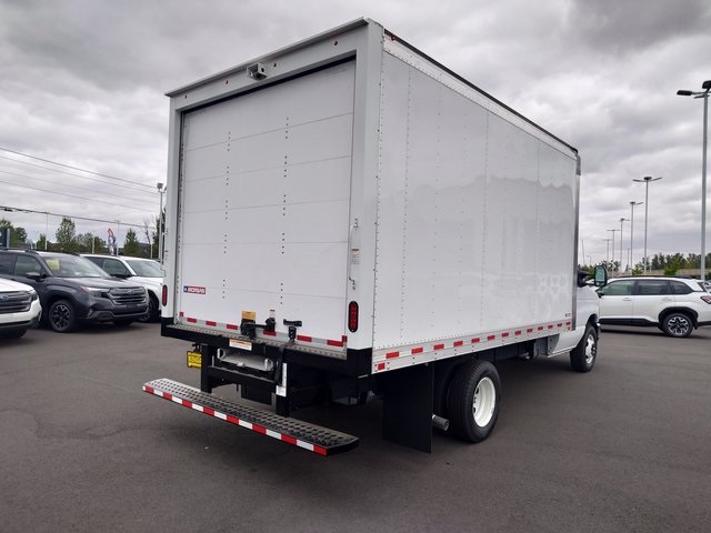 2025 Ford E-350 photo 5