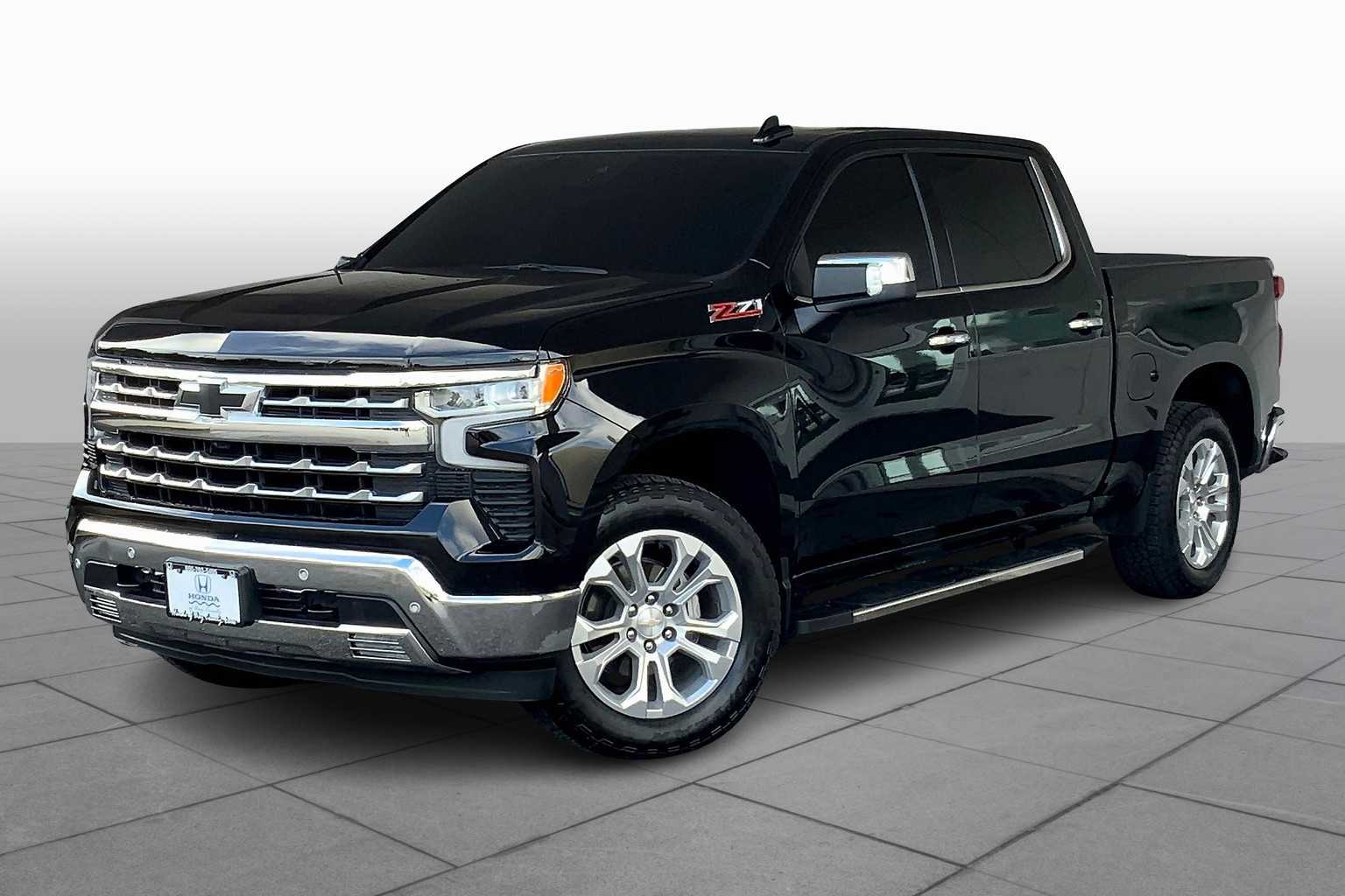 2024 Chevrolet Silverado 1500 LTZ photo 2