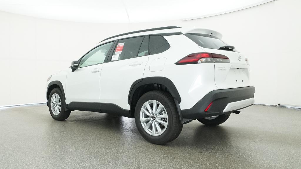 2026 Toyota Corolla Cross LE photo 14
