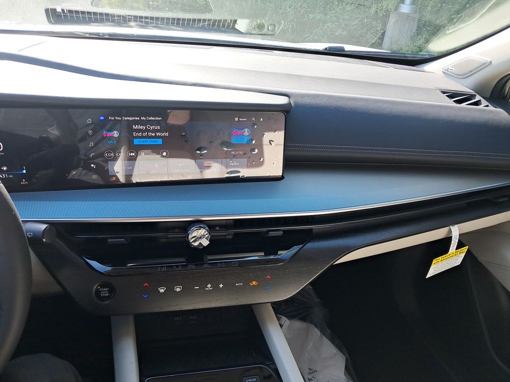 2025 Nissan Murano SL photo 19