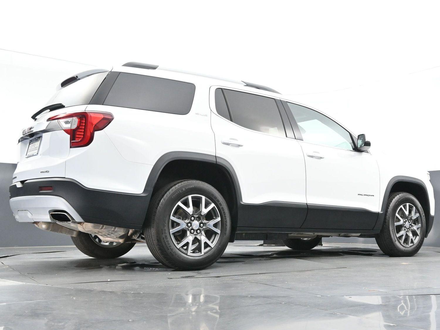 2023 Gmc Acadia SLE photo 47