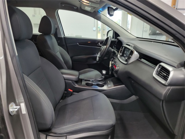 2019 Kia Sorento LX photo 19