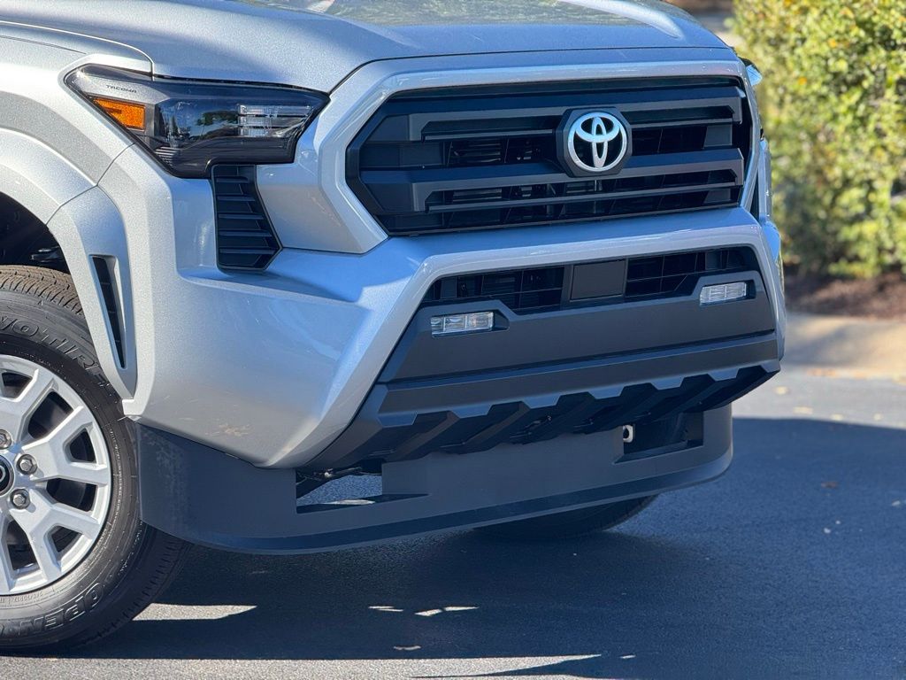 2025 Toyota Tacoma SR5 4x4 Double Cab photo 4