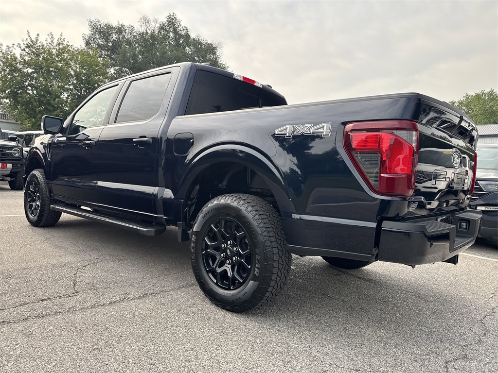 2025 Ford F-150 XLT photo 6