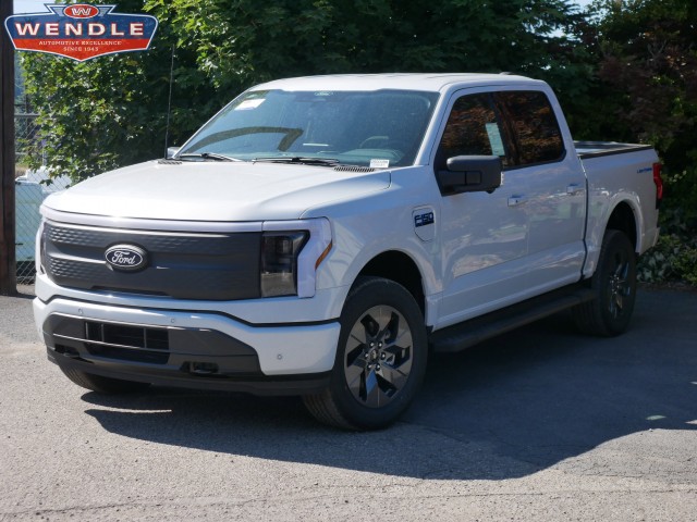 2025 Ford F-150 Lightning Flash's photo