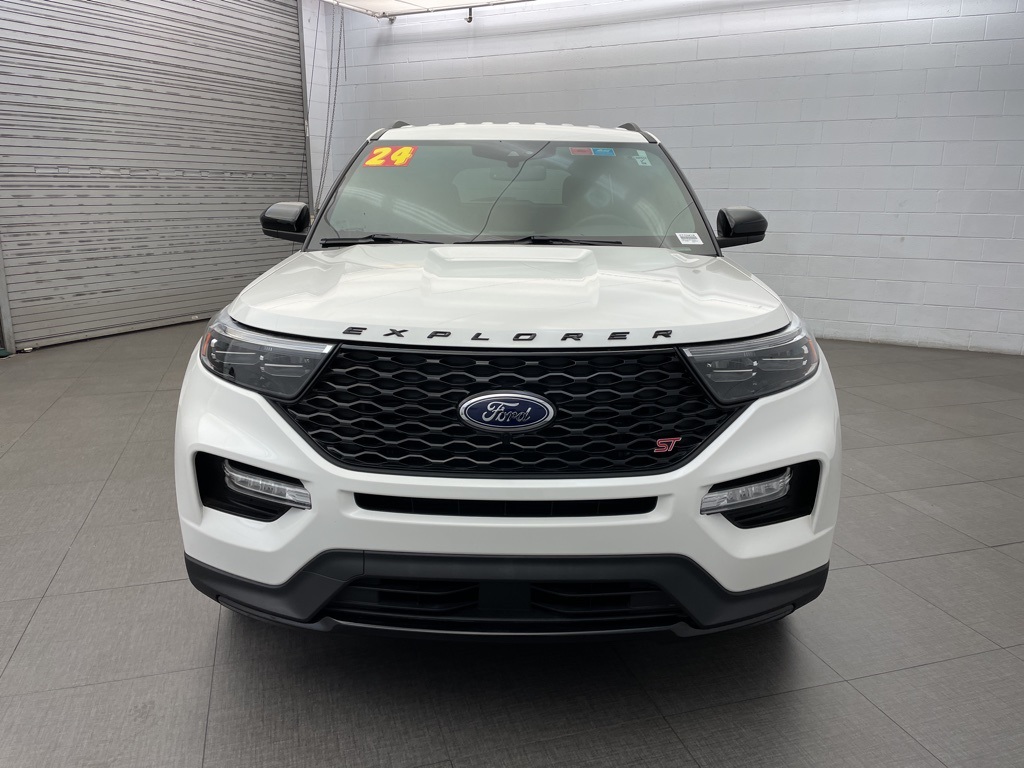 2024 Ford Explorer ST photo 7