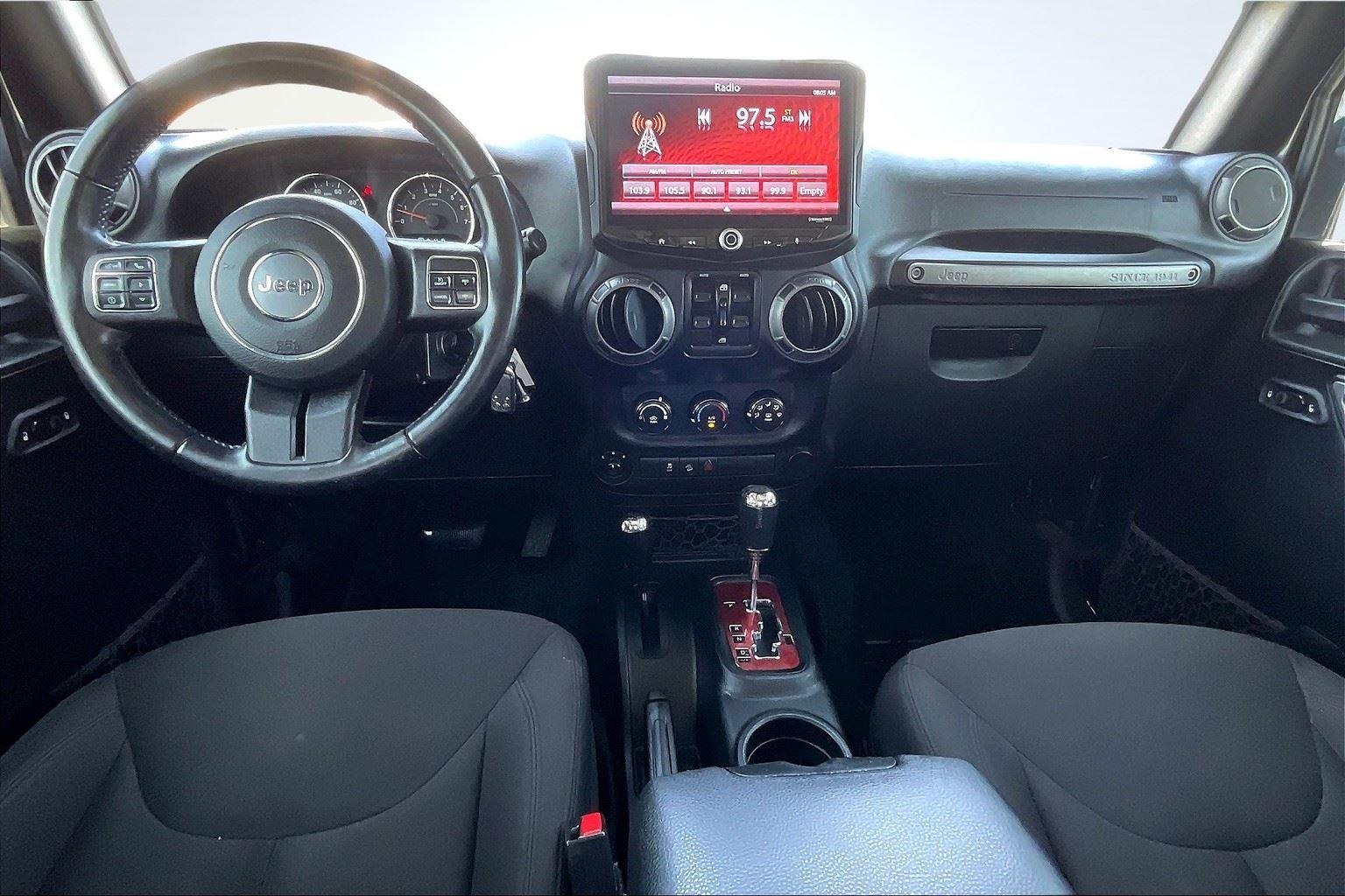 2017 Jeep Wrangler Unlimited Sport photo 14
