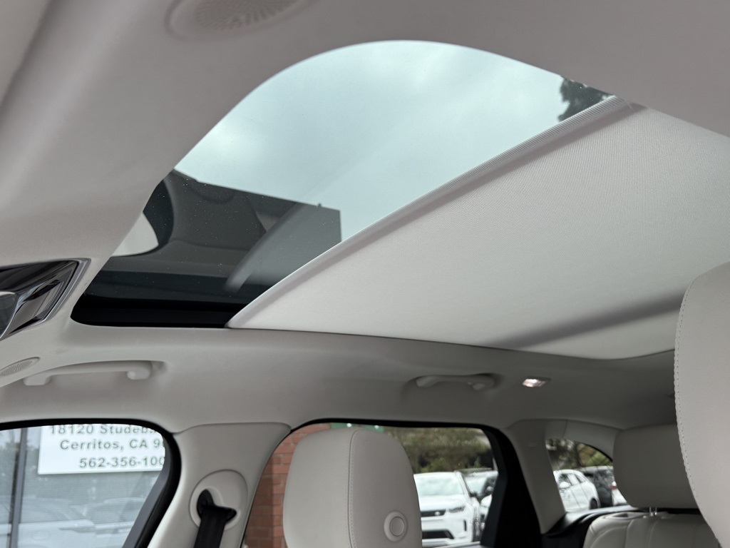 2023 Land Rover Range Rover Velar S photo 15