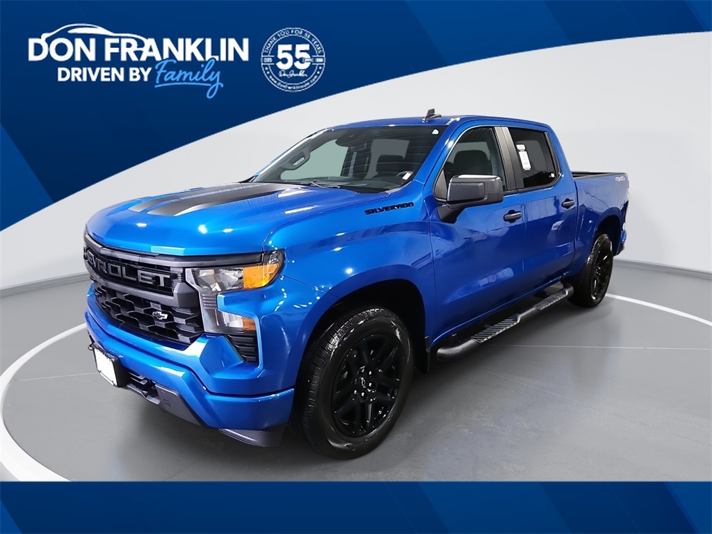 2022 Chevrolet Silverado Custom's photo