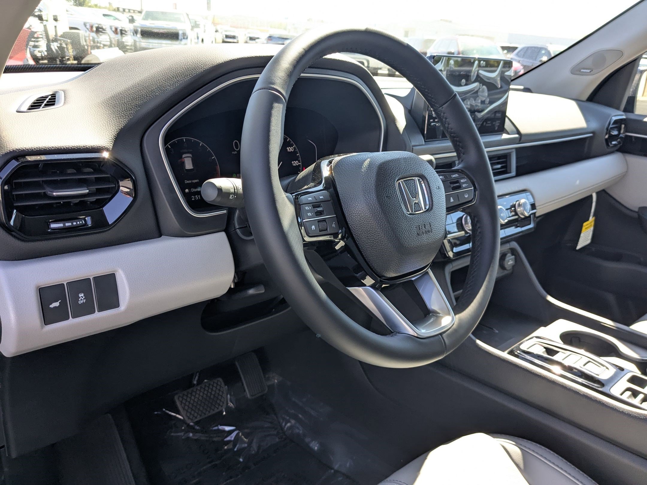 2025 Honda Pilot Touring photo 9