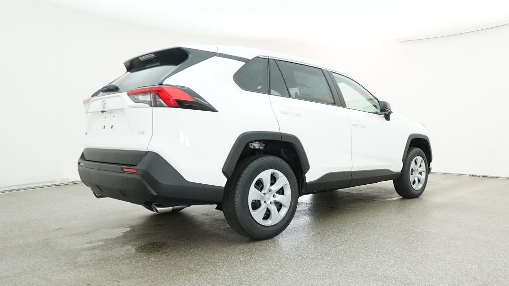 2025 Toyota RAV4 LE photo 22