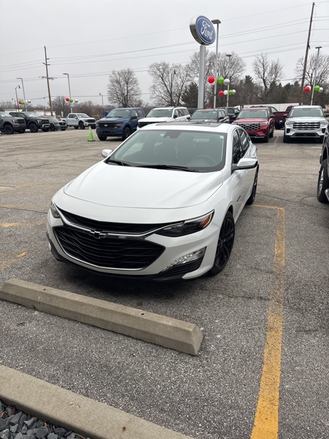 2023 CHEVROLET MALIBU - Image 1