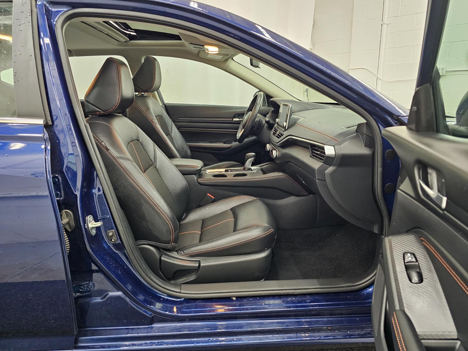 2019 Nissan Altima 2.5 SR photo 13