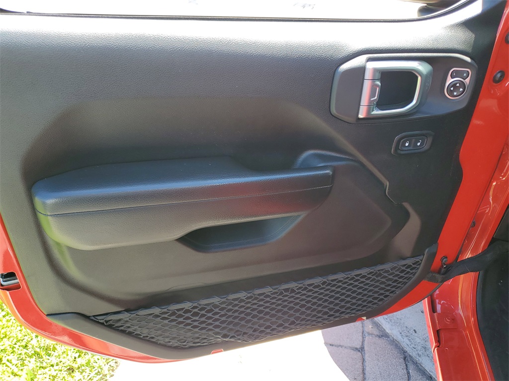 2020 Jeep Wrangler Unlimited Sport Altitude photo 14