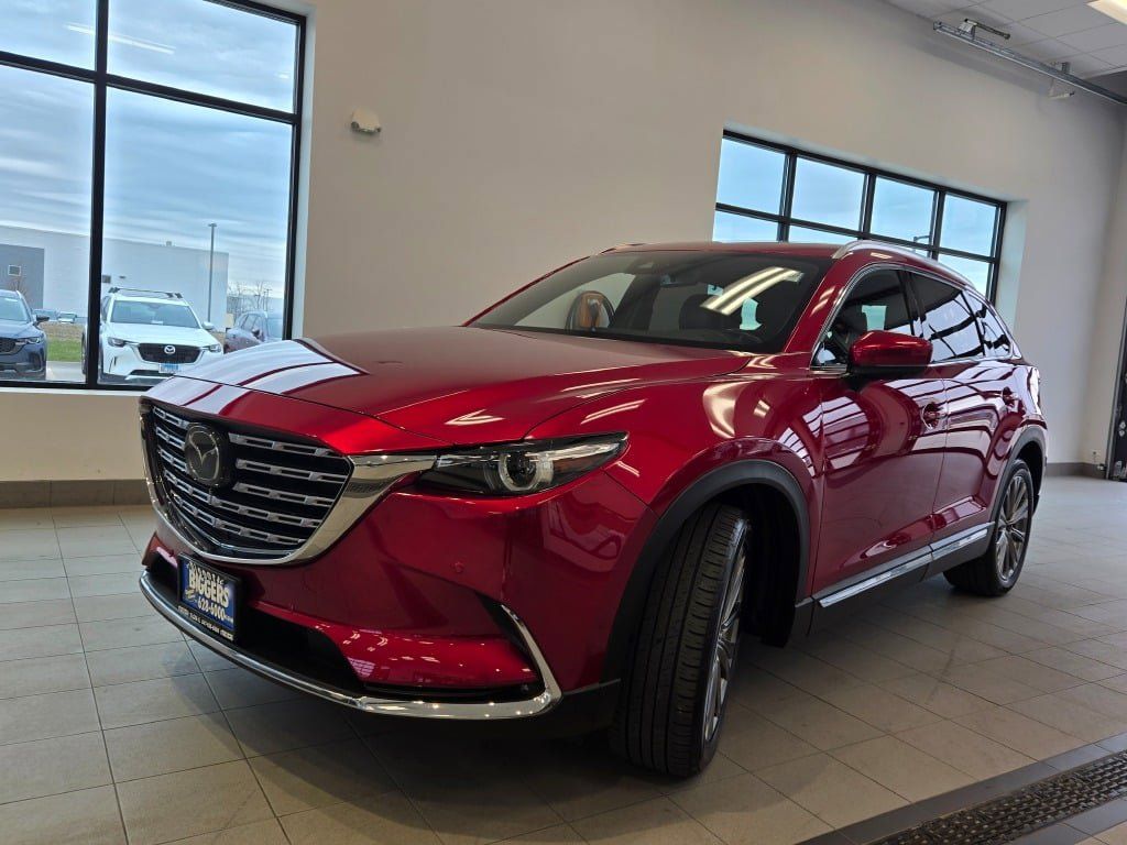 2022 Mazda CX-9 Signature photo 3