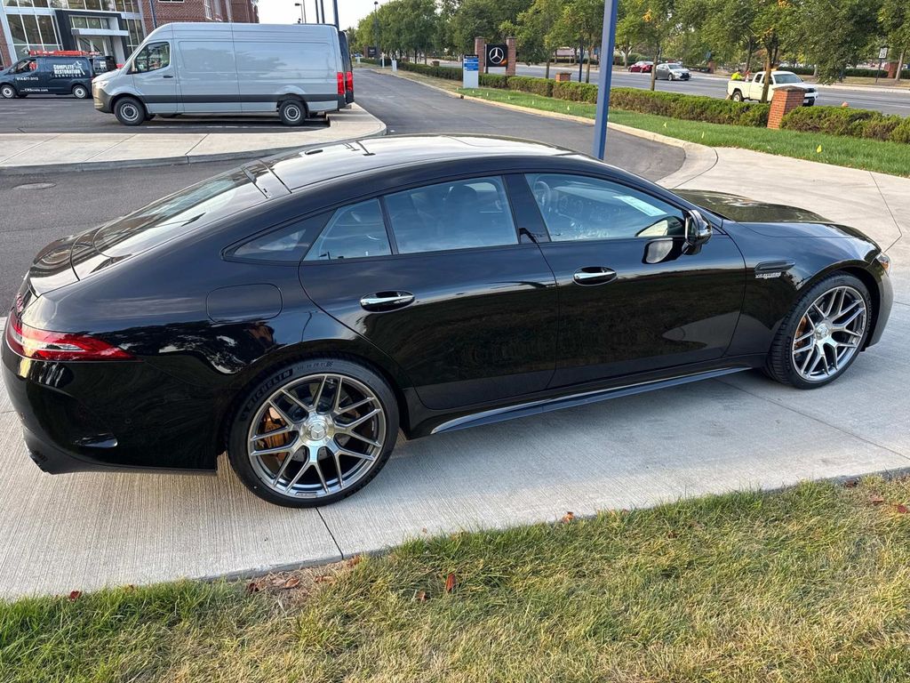 2024 Mercedes Benz S AMG 63 4MATIC photo 4