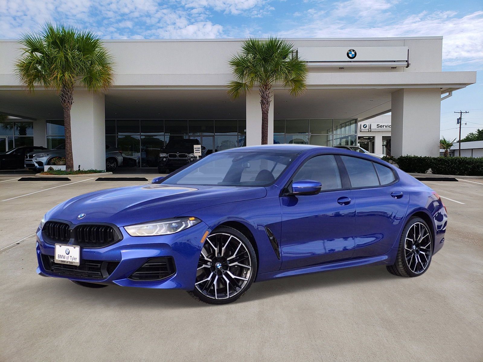 2024 BMW 8 Series 840i's photo