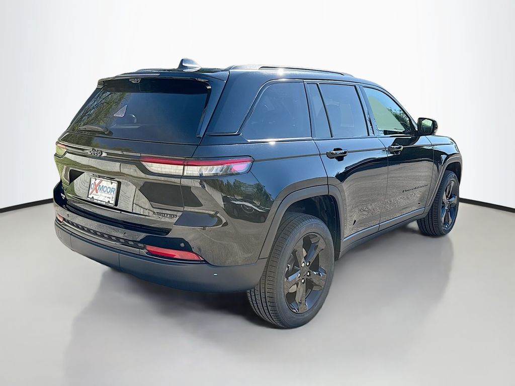 2025 Jeep Grand Cherokee Limited photo 2