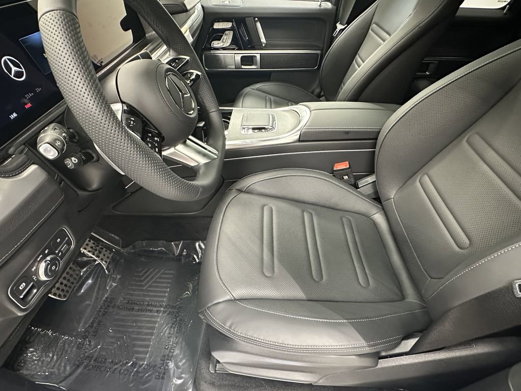 2025 Mercedes Benz G photo 8