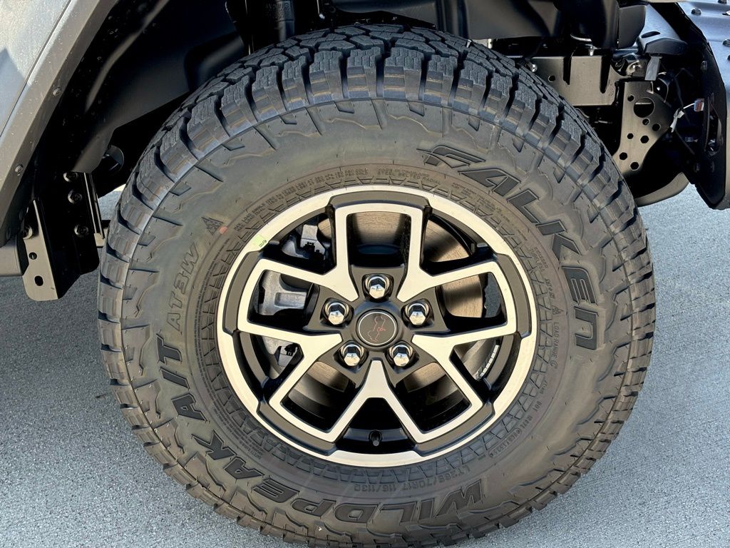 2025 Jeep Gladiator Rubicon photo 18
