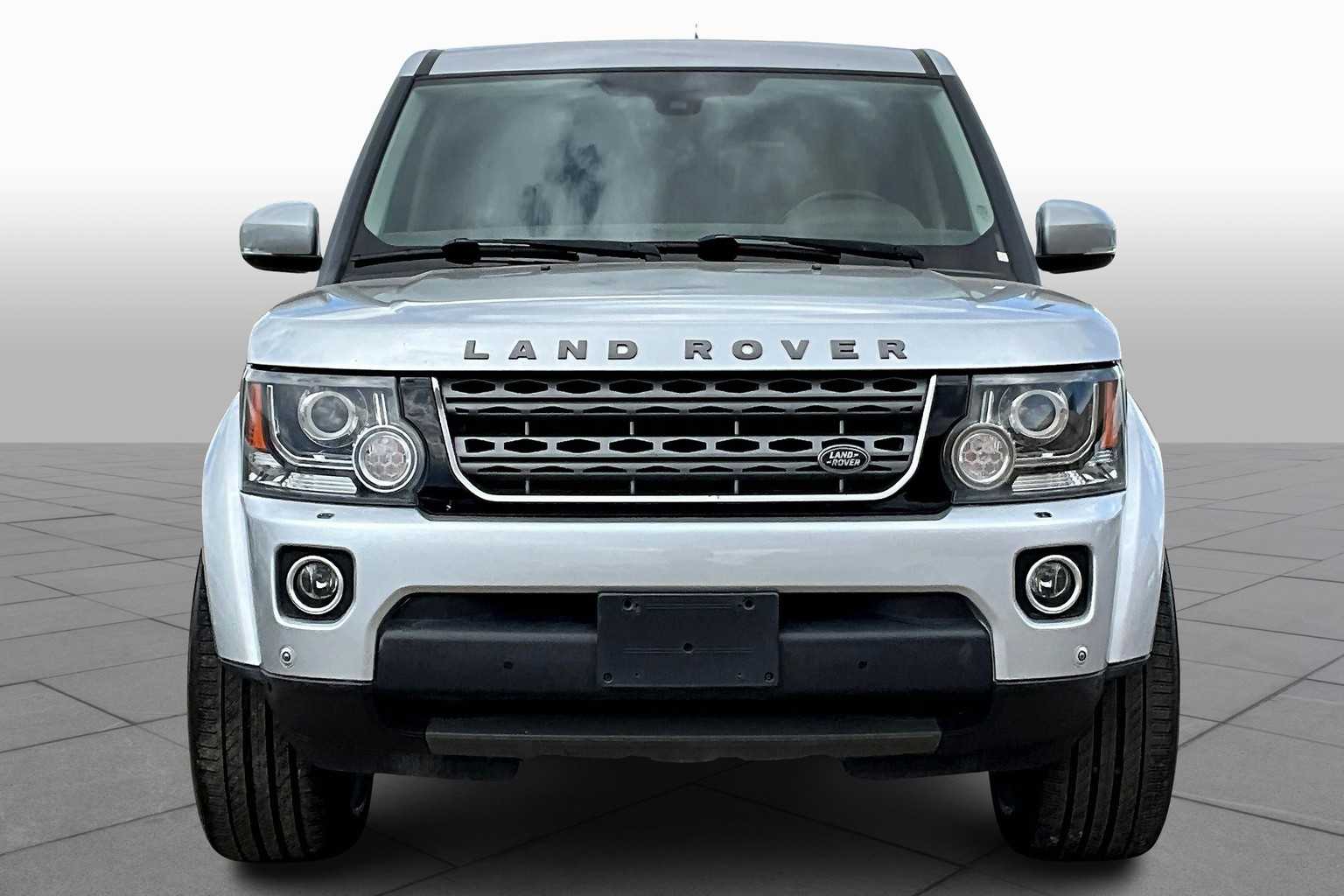2016 Land Rover LR4 HSE photo 3