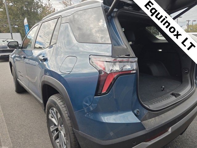 2025 Chevrolet Equinox LT photo 10