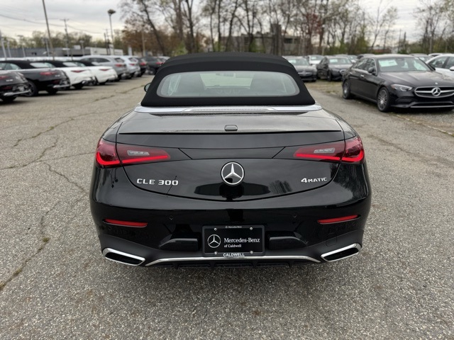 2025 Mercedes Benz CLE 300 4MATIC Cabriolet photo 4