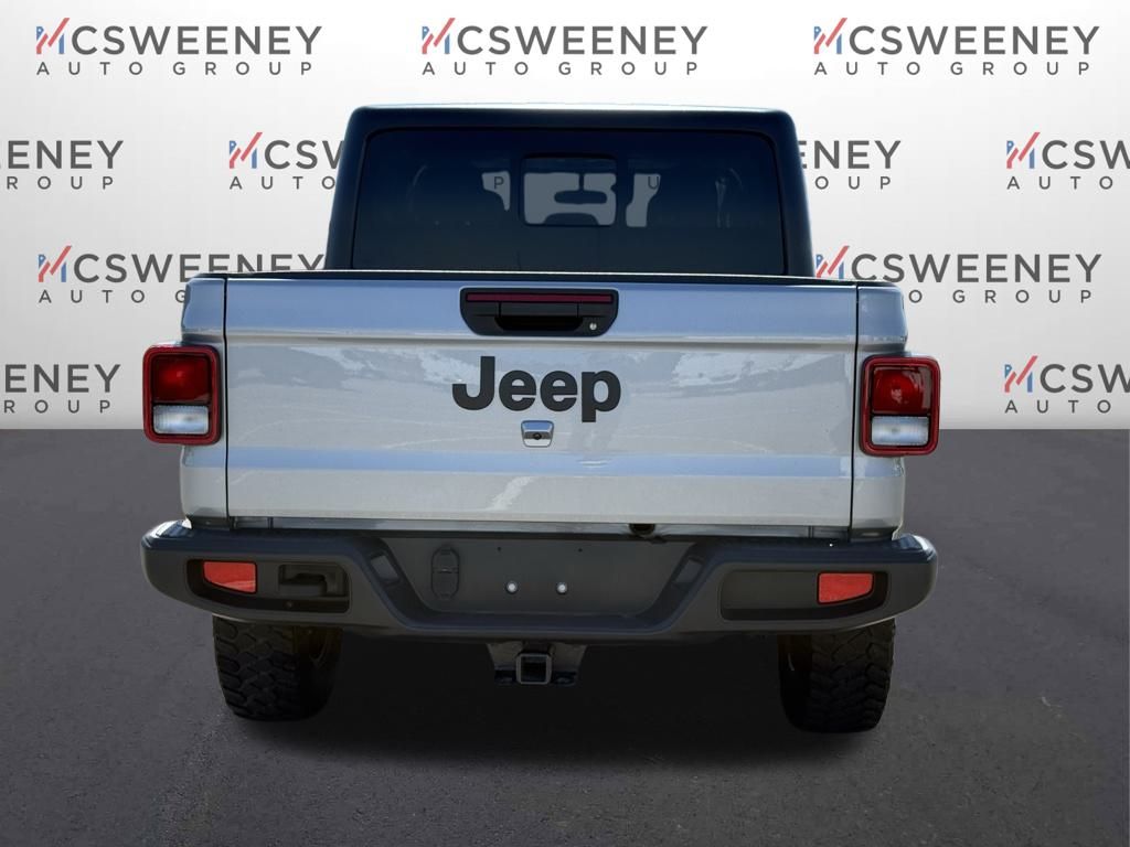 2021 Jeep Gladiator Willys photo 4