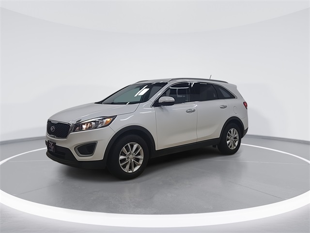 2017 Kia Sorento LX photo 2