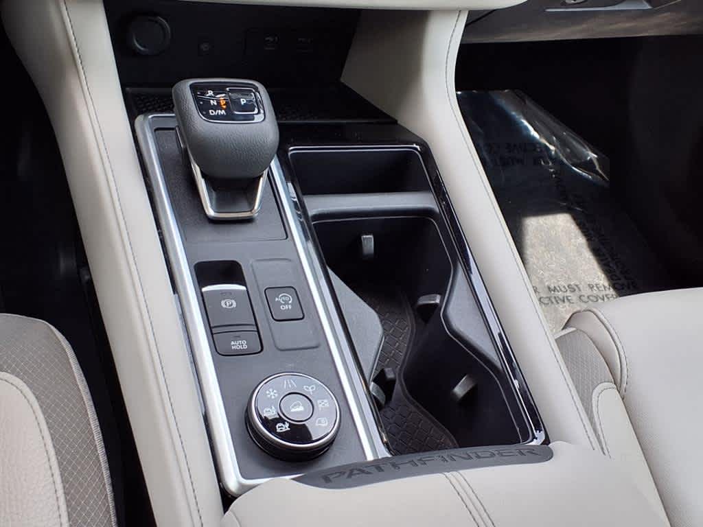 2023 Nissan Pathfinder SL photo 21