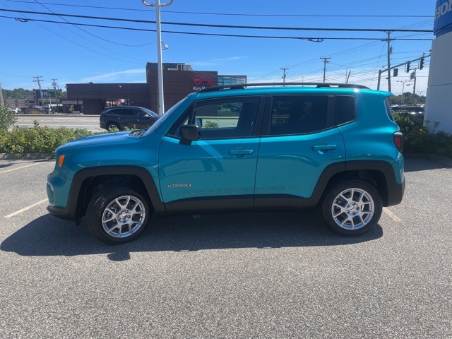 2022 Jeep Renegade Latitude photo 4