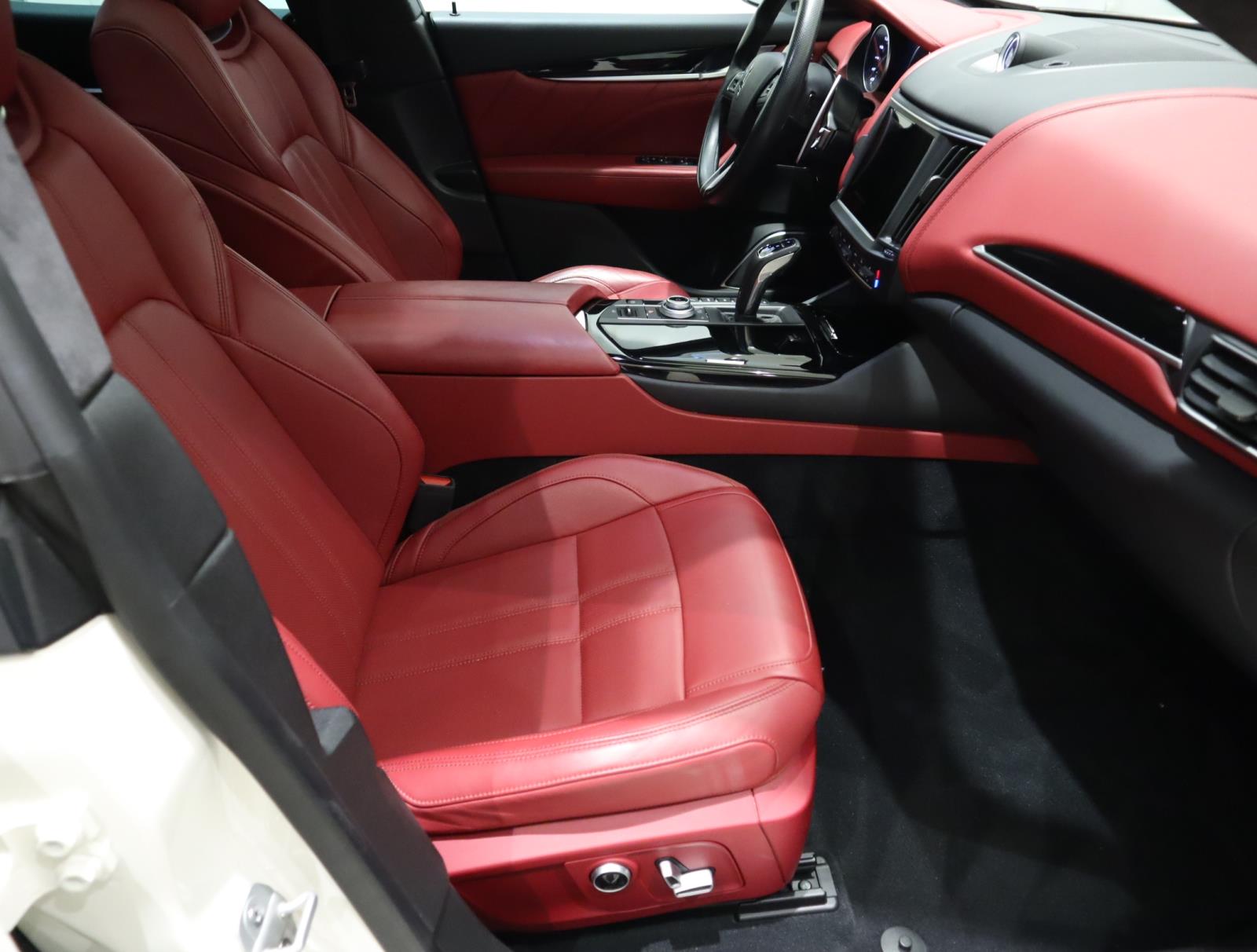 2022 Maserati Levante Modena photo 16