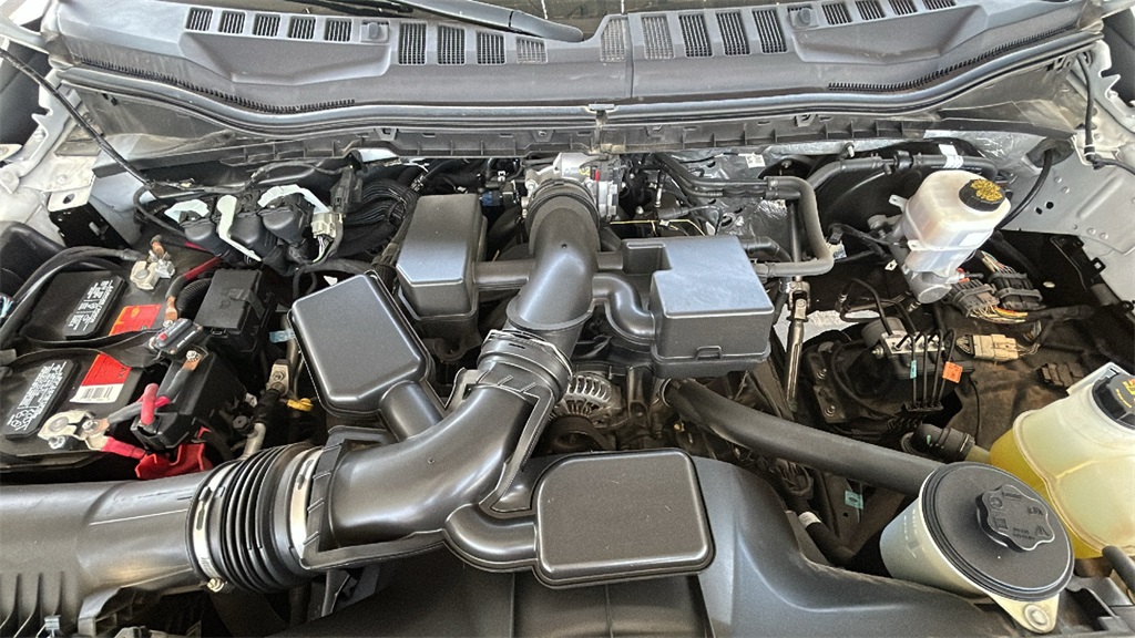 2021 Ford F-350 photo 23