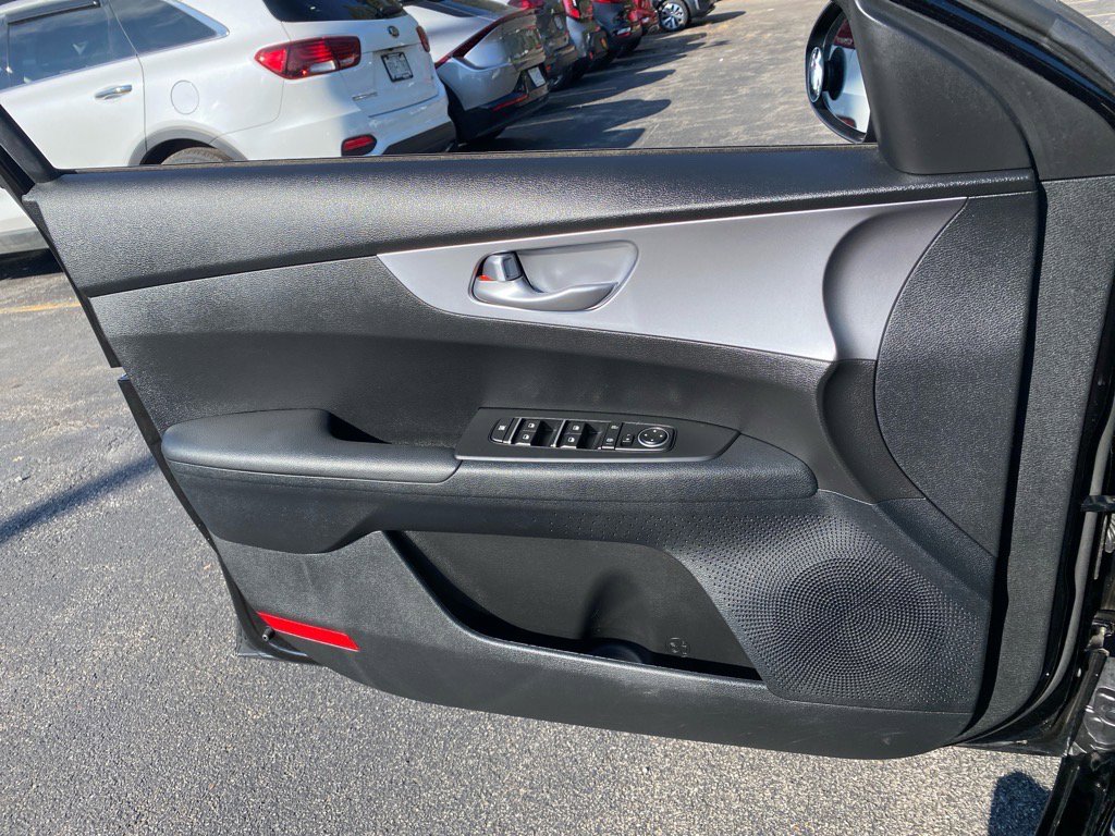 2023 Kia Forte LXS photo 20