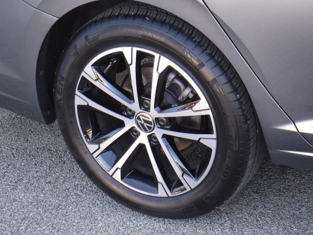 2025 Volkswagen Jetta 1.5T Sport photo 4