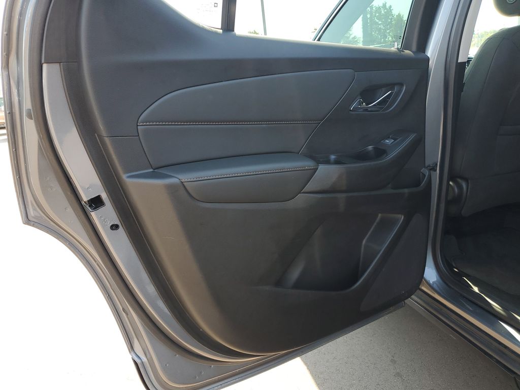 2020 Chevrolet Traverse LS photo 22