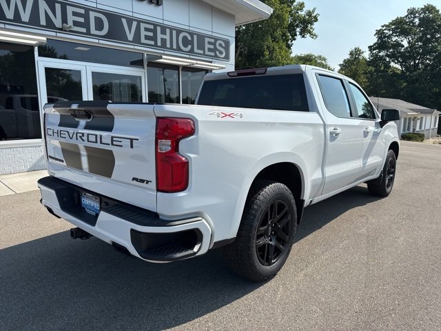 2023 Chevrolet Silverado 1500 RST photo 2